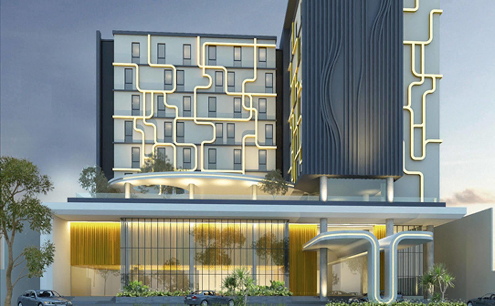 Yello Hotel Jemursari Surabaja Zewnętrze zdjęcie