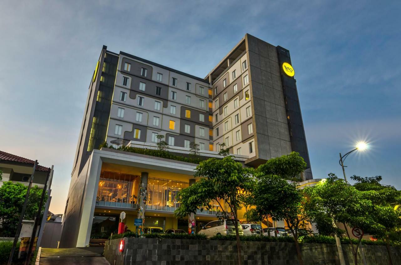 Yello Hotel Jemursari Surabaja Zewnętrze zdjęcie